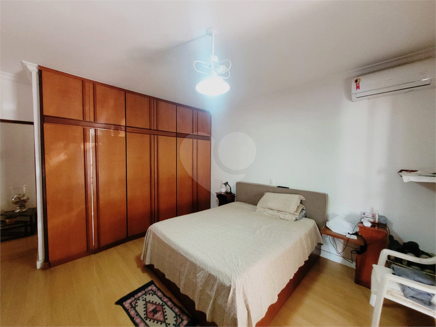 Casa à venda com 4 quartos, sendo 3 suítes,  no condomínio Acmti - Colinas do Mosteiro, Terras de Itaici e Recanto dos Pássaros, Indaiatuba - SP