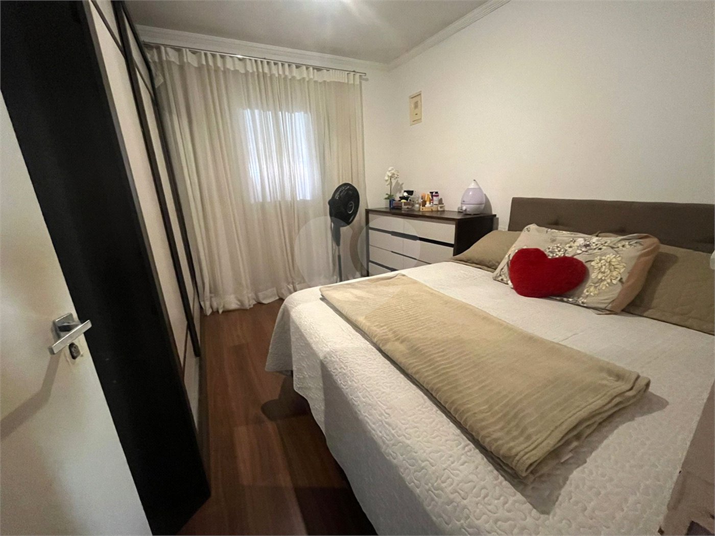 Casa à venda com 2 quartos, sendo 1 suíte,  em Vila Eugênia, Mogi das Cruzes, SP