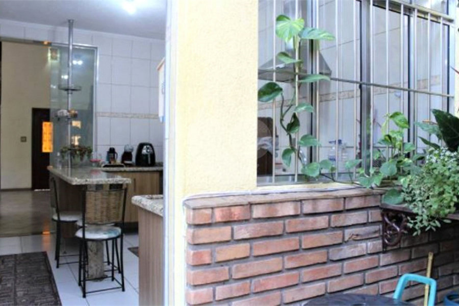 Sobrado à venda com 3 suítes em Jaçanã, São Paulo, SP