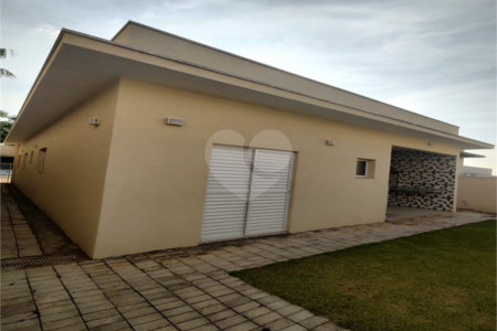 Casa à venda com 3 quartos, sendo 1 suíte,  no condomínio Atibaia Park 1, Atibaia - SP