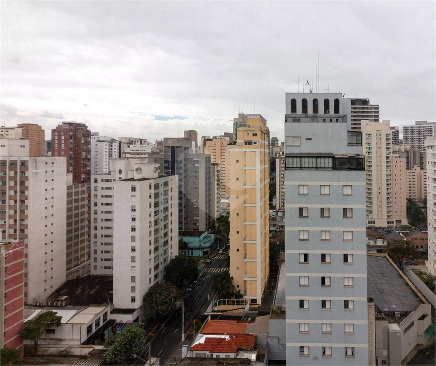 Cobertura à venda com 3 suítes em Vila Olímpia, São Paulo, SP