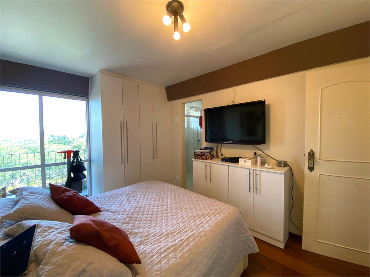 Apartamento à venda com 3 quartos, sendo 1 suíte, em Vila Romana, São Paulo, SP