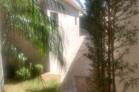 Casa à venda com 3 quartos, sendo 1 suíte, no Centro, Itapetininga, SP