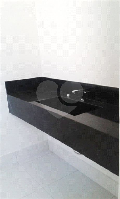 Casa à venda com 4 suítes no condomínio Vila Panorama, Indaiatuba - SP