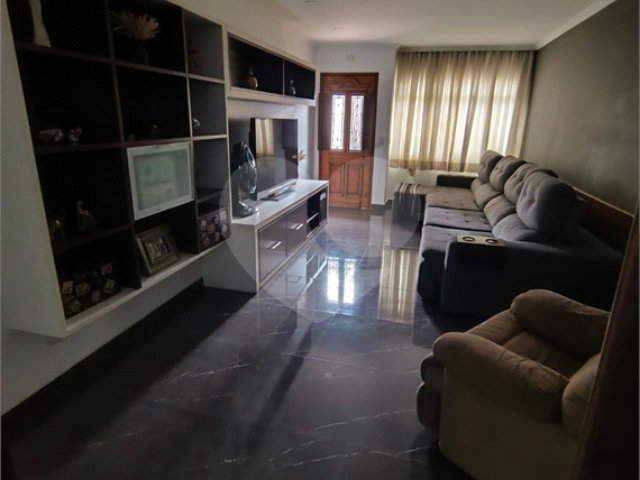 Casa à venda com 3 quartos, sendo 1 suíte,  em Parque Novo Mundo, São Paulo, SP