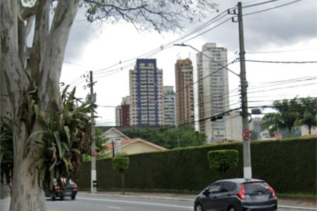 Terreno à venda no condomínio Jd Leonor, São Paulo - SP
