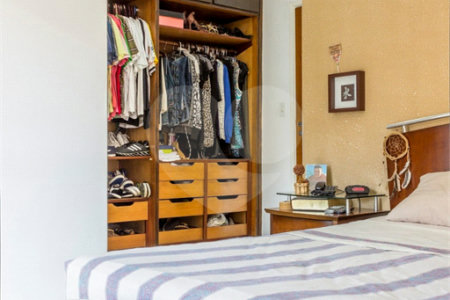 Casa à venda com 3 quartos, sendo 1 suíte,  em Parque Jabaquara, São Paulo, SP