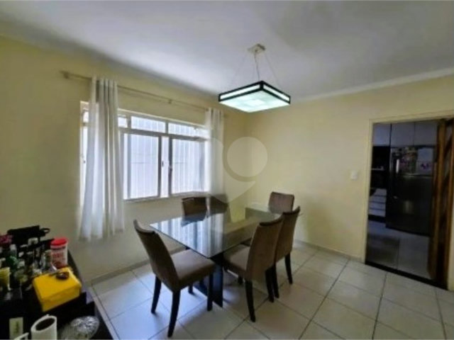 Sobrado à venda com 3 quartos, sendo 1 suíte,  em Butantã, São Paulo, SP
