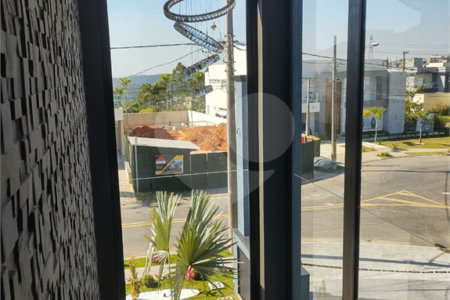 Terreno à venda com 4 quartos, sendo 3 suítes, no condomínio Reserva Aruã, Mogi das Cruzes - SP