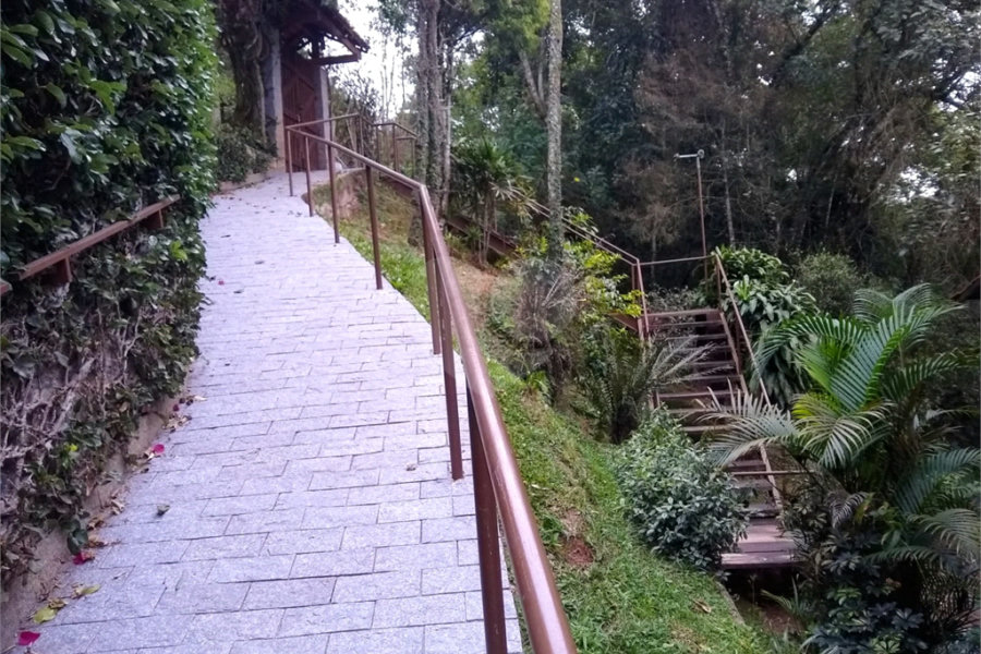 Casa à venda com 4 suítes no condomínio Alpes da Cantareira, Mairiporã - SP