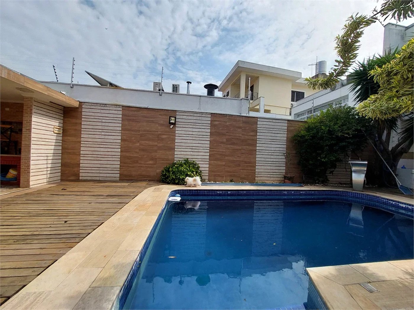 Casa à venda ou para alugar com 4 suítes em Lapa, São Paulo, SP