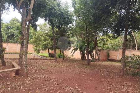 Chácara à venda com 3 quartos, sendo 1 suíte, em Chácara Flora Araraquara, Araraquara, SP