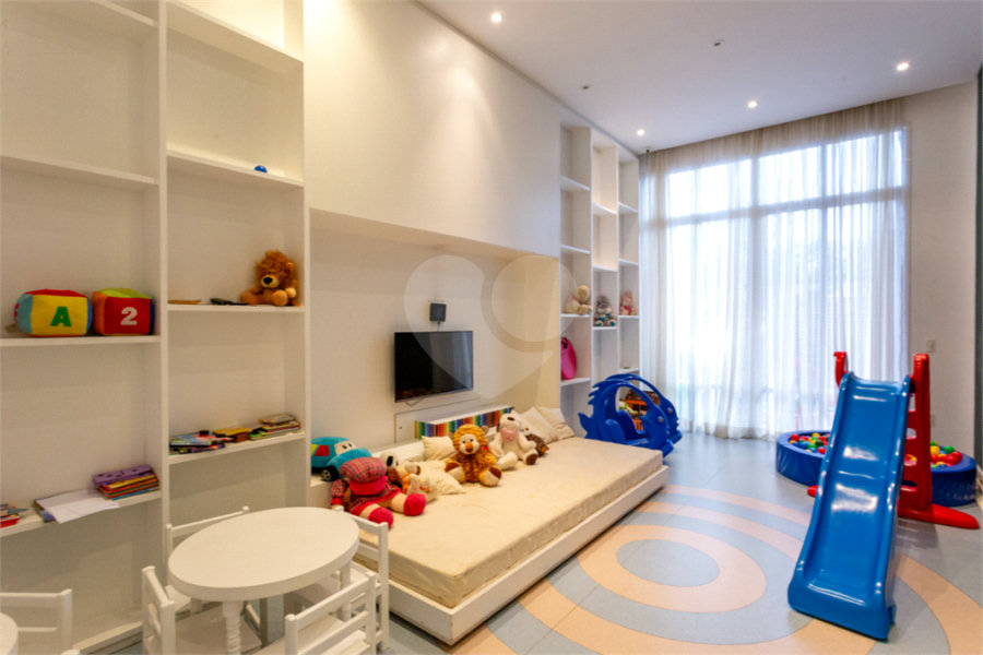 Apartamento à venda com 3 suítes em Vila Mariana, São Paulo, SP