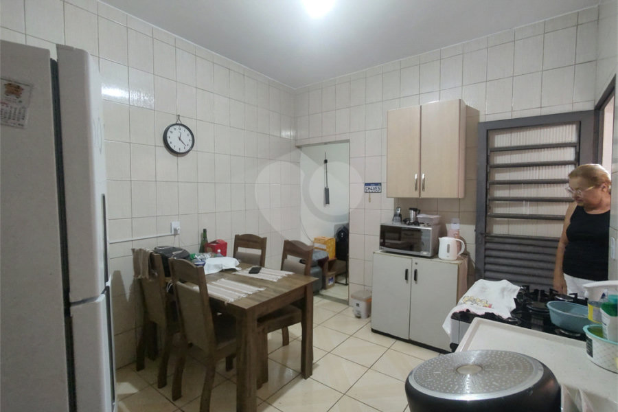 Sobrado à venda com 3 quartos no Brasilândia, São Paulo, SP
