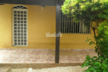 Casa à venda com 3 quartos, sendo 1 suíte, em Ribeirão dos Porcos, Atibaia - SP