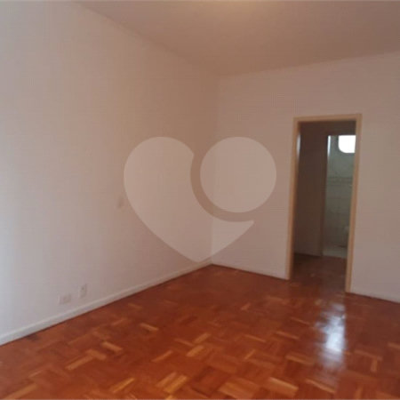 Apartamento para alugar com 3 quartos, sendo 1 suíte,  em Jardim Marajoara, São Paulo, SP