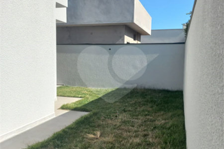 Casa à venda com 3 suítes no condomínio Reserva Real, Paulínia - SP