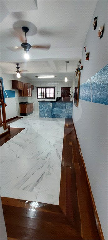 Casa à venda com 3 quartos, sendo 2 suítes,  em Indaiá, Bertioga, SP