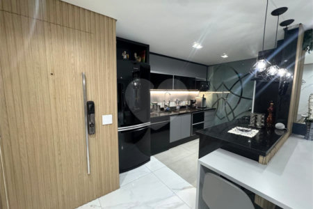 Apartamento à venda com 2 suítes em Vila Leonor, São Paulo, SP
