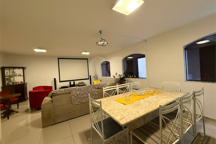 Sobrado à venda com 3 quartos, sendo 1 suíte, em Tucuruvi, São Paulo, SP