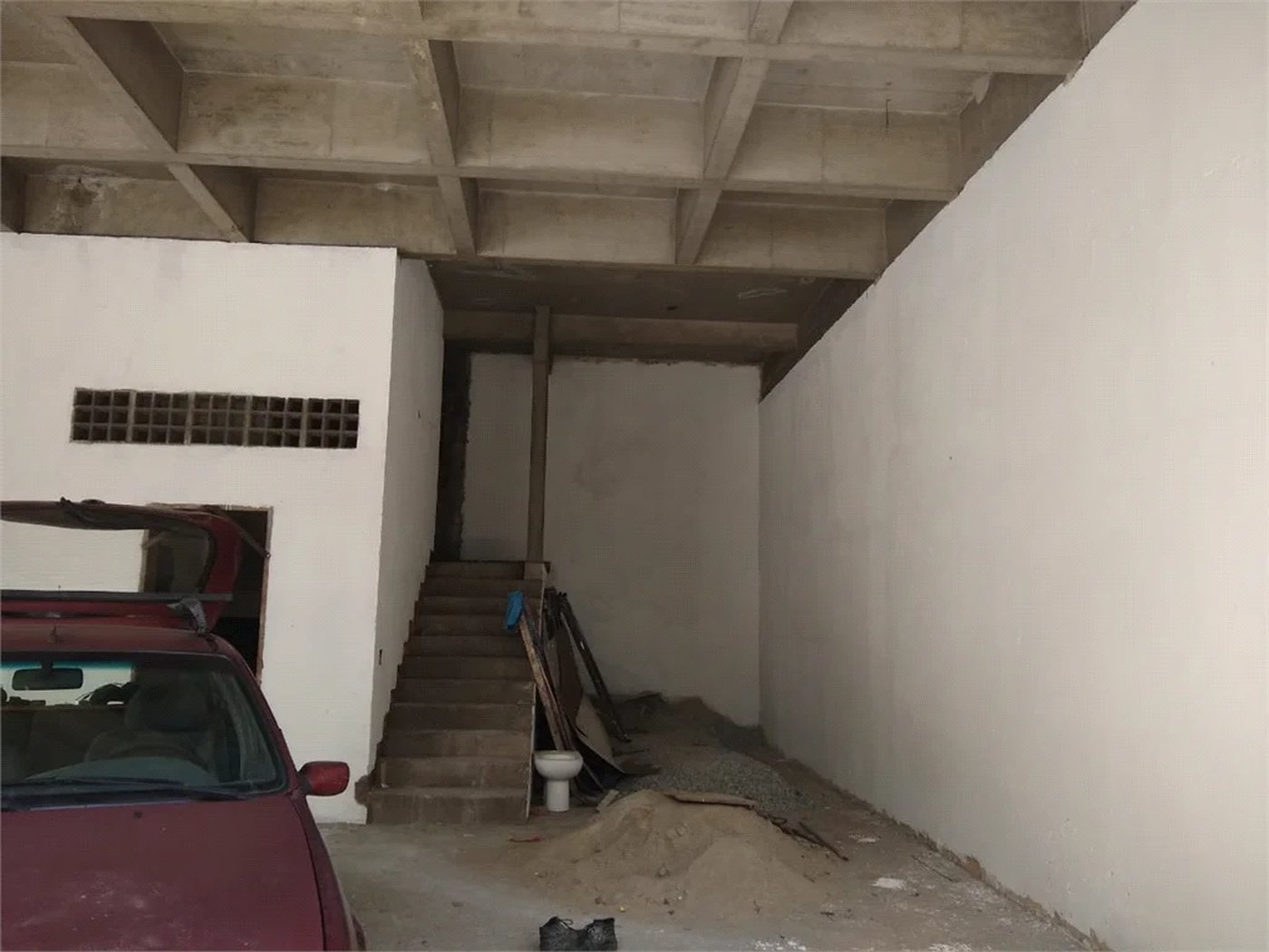 Sobrado à venda com 4 quartos, sendo 3 suítes, em Morumbi, São Paulo, SP