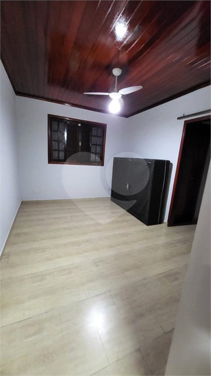 Chácara à venda com 3 quartos, sendo 2 suítes, em Planalto Verde, São Roque, SP