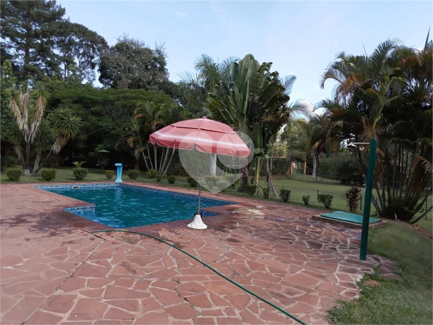 Chácara à venda com 4 quartos, sendo 3 suítes,  em Tupy, Itapetininga, SP