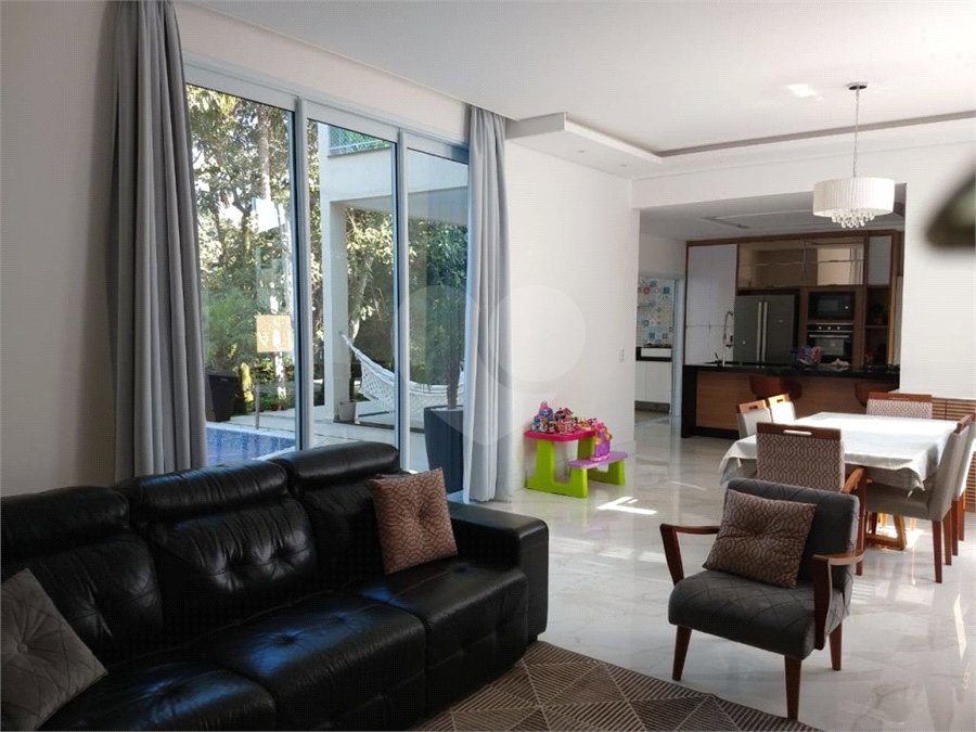 Casa à venda com 3 suítes no condomínio Aruã Ecopark Lagos, Mogi das Cruzes - SP