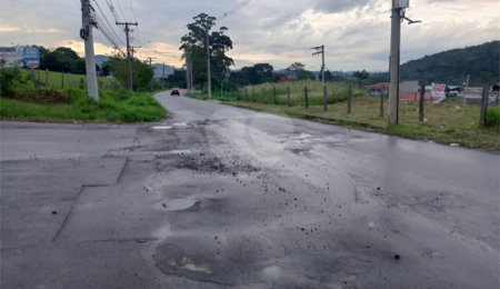 Terreno à venda no Centro, Nazaré Paulista, SP