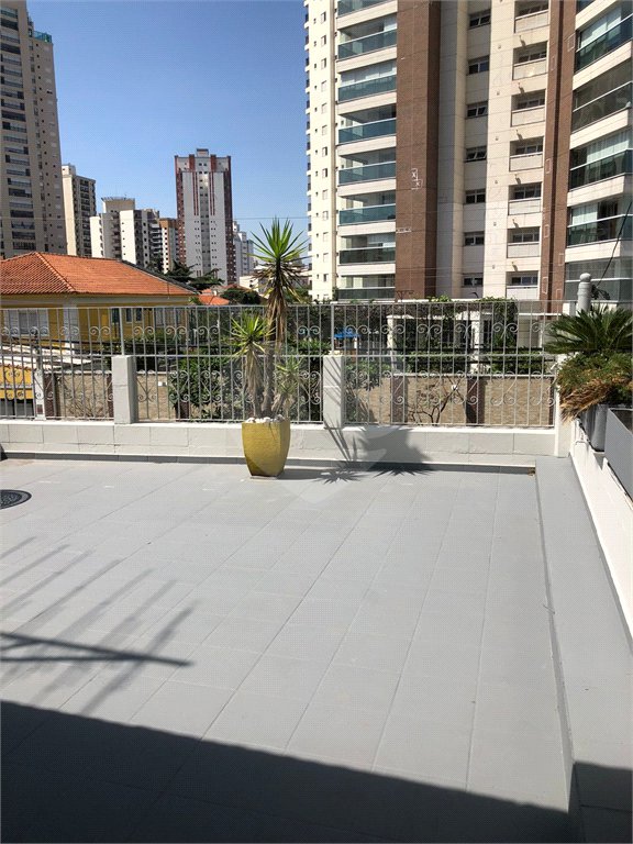 Sobrado à venda ou para alugar com 4 quartos, sendo 1 suíte, em Vila Regente Feijó, São Paulo, SP
