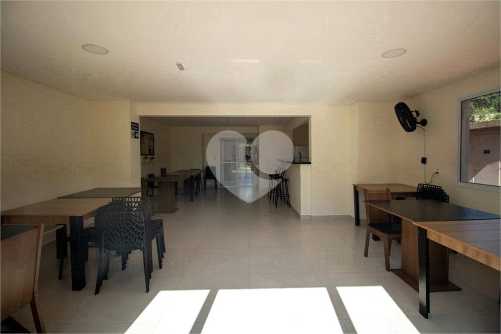 Apartamento à venda com 2 quartos, sendo 1 suíte, em Chácaras Manão, Mairinque, SP