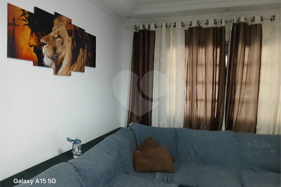 Sobrado à venda com 3 quartos, sendo 1 suíte, em Itaquera, São Paulo, SP