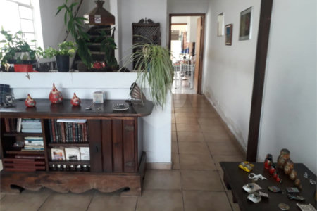 Casa à venda com 3 quartos, sendo 1 suíte,  no condomínio Residencial Cidade Monções, São Paulo - SP