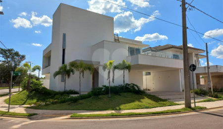Casa à venda com 4 suítes no condomínio Damha III, São Carlos - SP