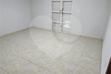 Casa Locação e Venda Condomínio Portal de Itaici 04 Dormitórios 02 suítes