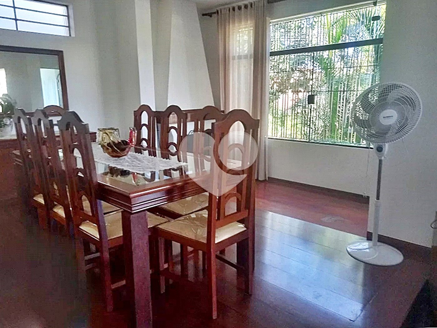 Sobrado à venda com 4 quartos, sendo 1 suíte, em Tremembé, São Paulo, SP
