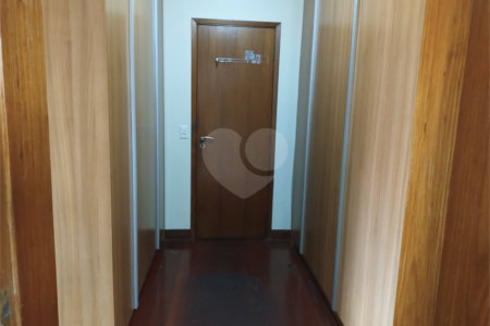 Apartamento para alugar com 3 suítes em Campo Belo, São Paulo, SP