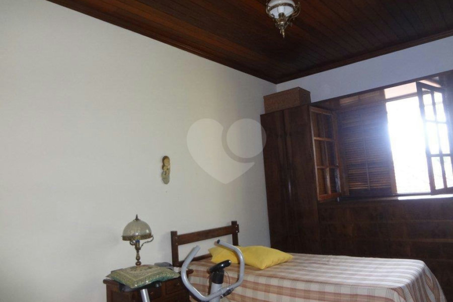 Sobrado à venda com 5 quartos, sendo 1 suíte, em Santana, São Paulo, SP