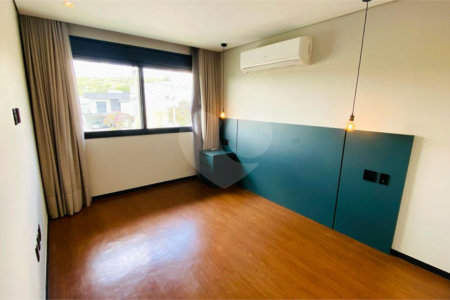 Casa à venda com 3 suítes no condomínio Euroville II, Bragança Paulista - SP