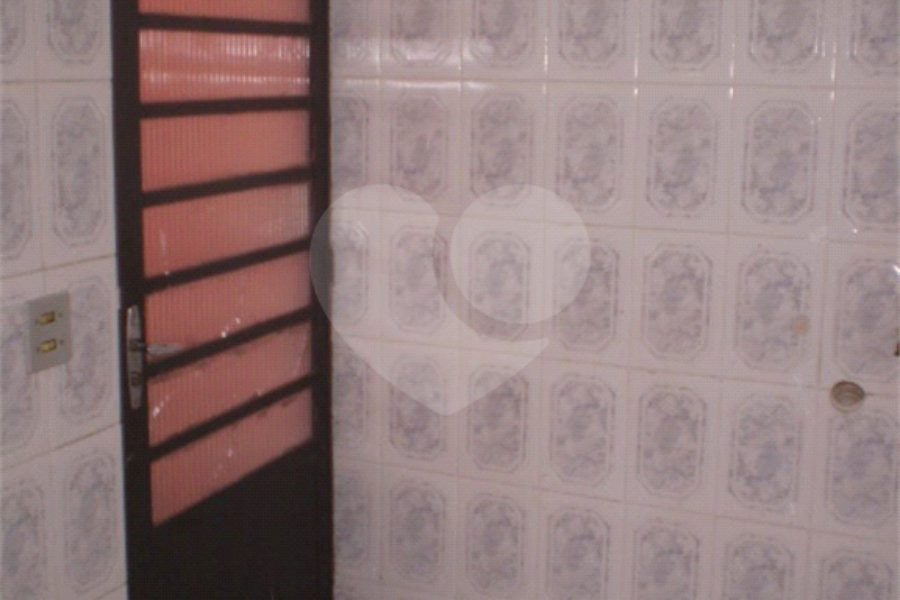 Casa à venda com 2 quartos no condomínio Travessa Salomão Régis Piza,17, São Paulo - SP