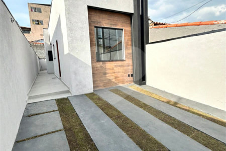 Casa à venda com 2 quartos, sendo 1 suíte,  em Vila Nova Cintra, Mogi das Cruzes, SP
