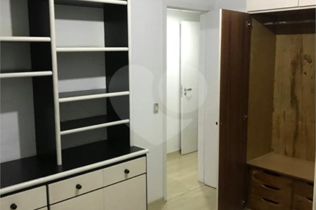 Apartamento à venda com 3 quartos, sendo 1 suíte, em Vila Andrade, São Paulo, SP
