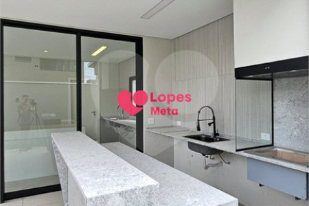 Casa à venda com 4 quartos, sendo 2 suítes, no condomínio Reserva Aruanã, São José dos Campos - SP