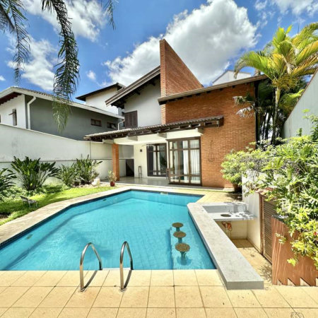 Casa à venda com 4 quartos, sendo 2 suítes,  no condomínio São Paulo Ii, Cotia - SP