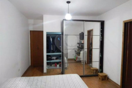 Sobrado à venda com 3 quartos, sendo 1 suíte, em Vila Ré, São Paulo, SP