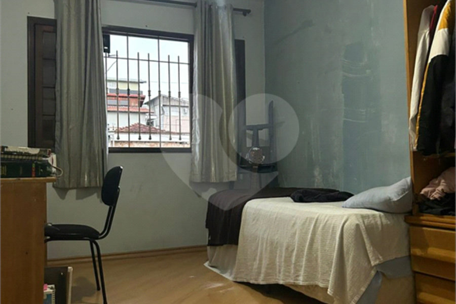 Sobrado à venda com 3 quartos, sendo 1 suíte,  em Tremembé, São Paulo, SP