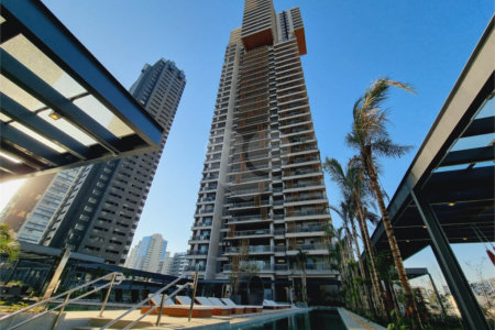 Apartamento à venda ou para alugar com 3 quartos, sendo 1 suíte, em Jardim das Acácias, São Paulo, SP