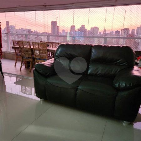Apartamento à venda com 3 quartos, sendo 1 suíte, em Vila Firmiano Pinto, São Paulo, SP