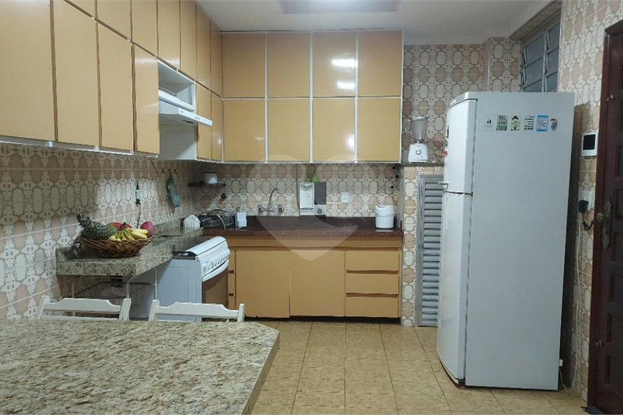 Sobrado à venda com 3 quartos, sendo 1 suíte, em Tremembé, São Paulo, SP