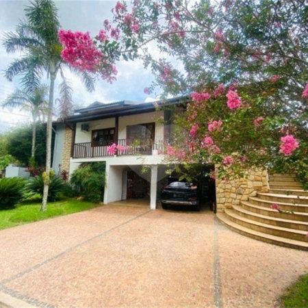Casa à venda com 3 quartos, sendo 1 suíte, no condomínio Recanto dos Paturis, Vinhedo - SP